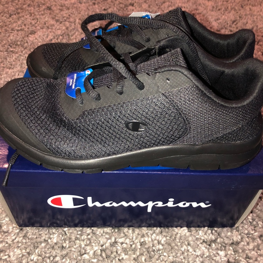Boys black champion shoes